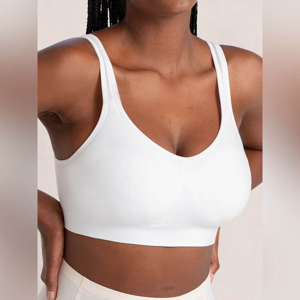 Shapermint Essentials Everyday Comfort Straps Wireless Shaping Bra